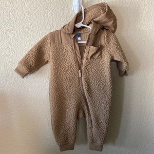 Old Navy fleece suit